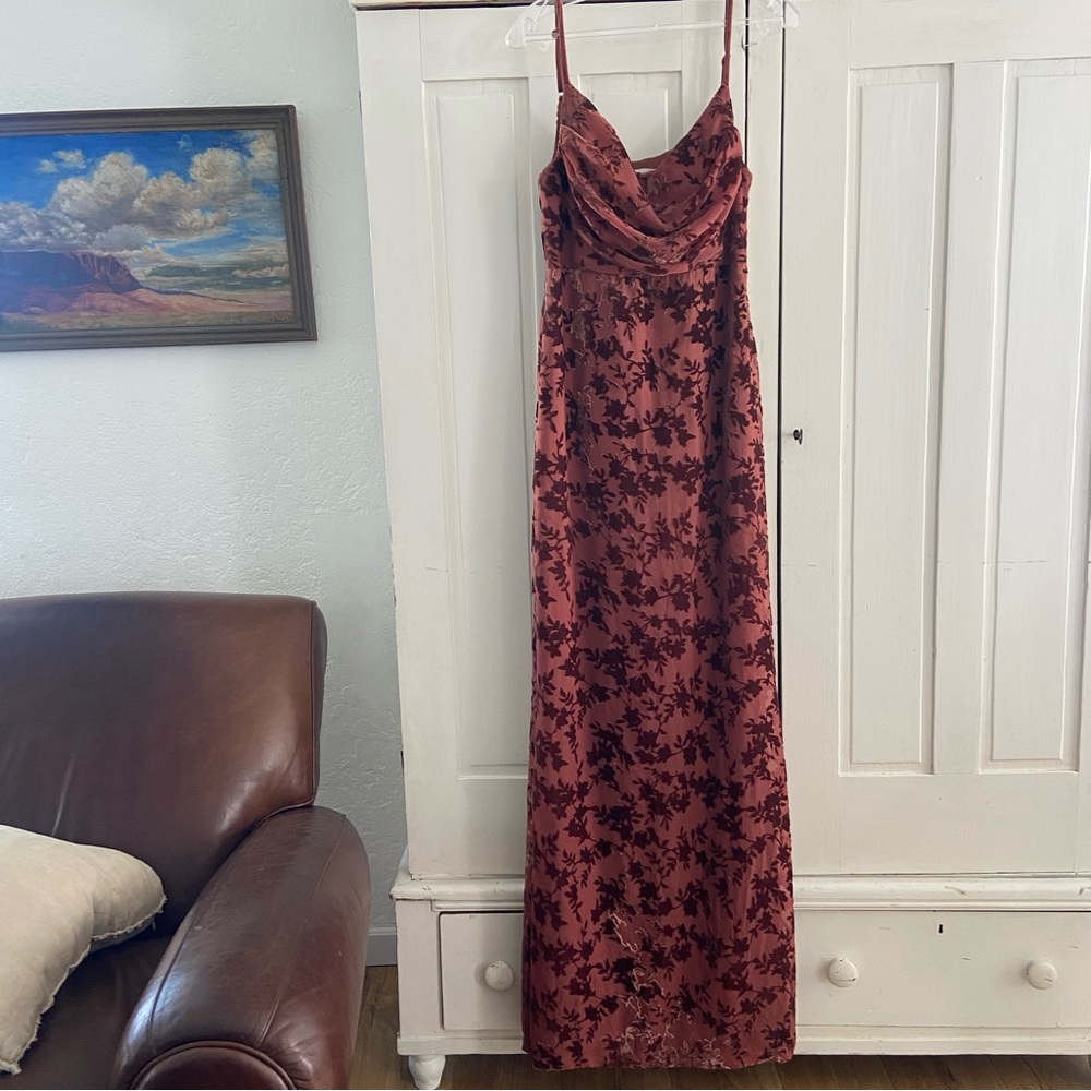 Skye Floral Burnout Velvet Dress Terracotta - Picture 4 of 16